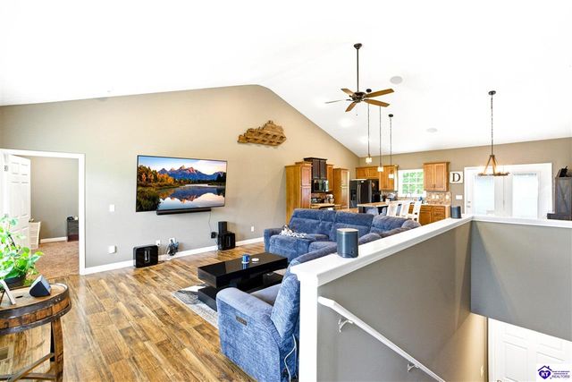 56 Curb Court, Elizabethtown, KY 42701