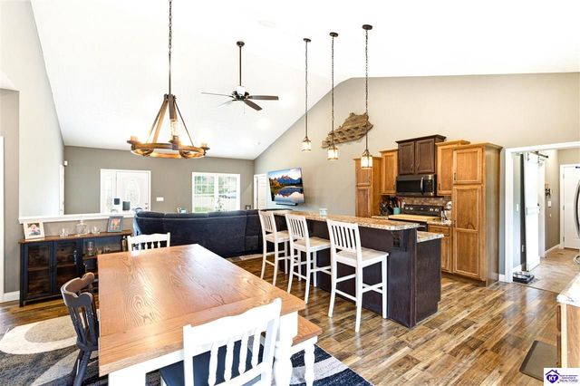 56 Curb Court, Elizabethtown, KY 42701