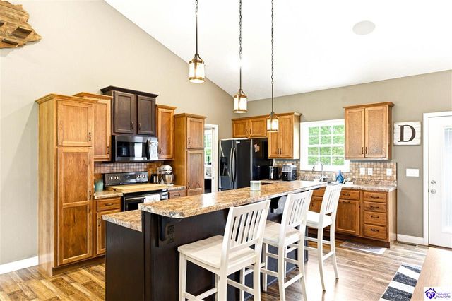 56 Curb Court, Elizabethtown, KY 42701