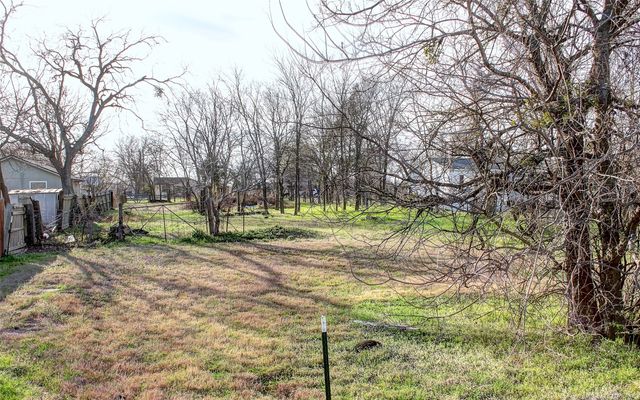 601 N Sherley Avenue, Anna, TX 75409