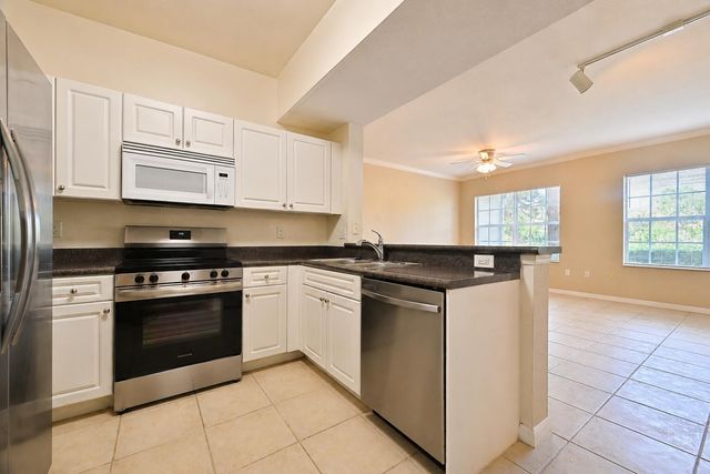 356 SE Rogers Court, Stuart, FL 34994