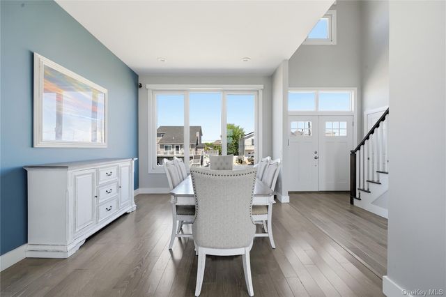 298 W Lido Promenade, Lindenhurst, NY 11757