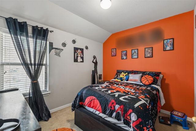 702 Sendero Drive, Arlington, TX 76002