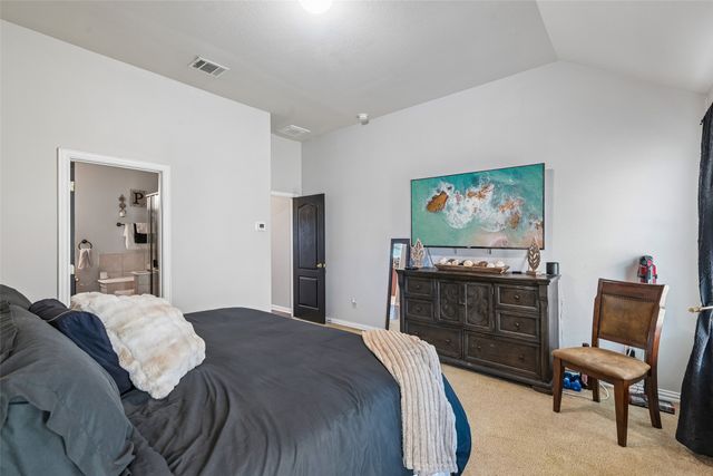 702 Sendero Drive, Arlington, TX 76002
