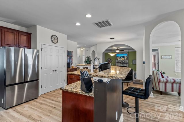 186 Autumn Frost Avenue, Statesville, NC 28677