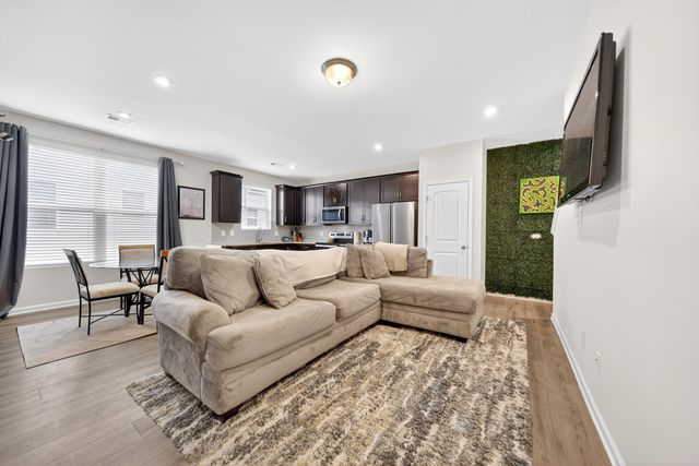 616 China Grove Aly, Antioch, TN 37013