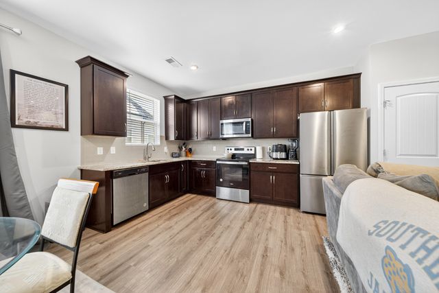 616 China Grove Aly, Antioch, TN 37013