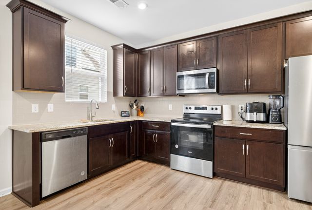 616 China Grove Aly, Antioch, TN 37013