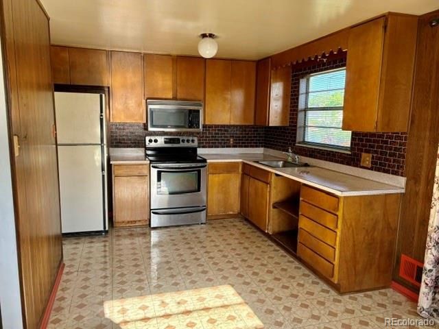1461 Phillips Dr, Denver, CO 80233