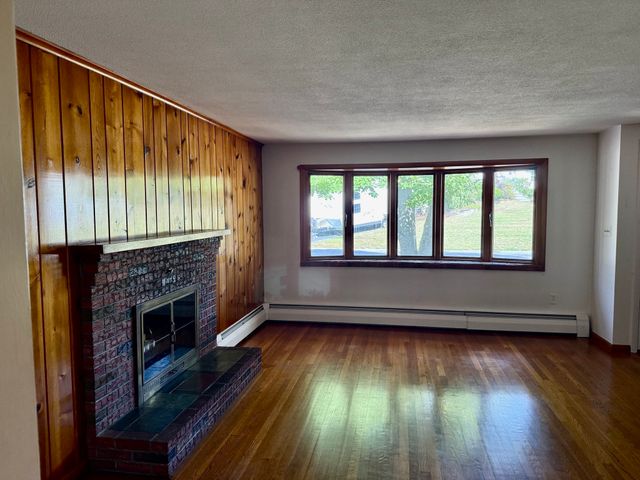 3 Hopewell Street, Taunton, MA 02780