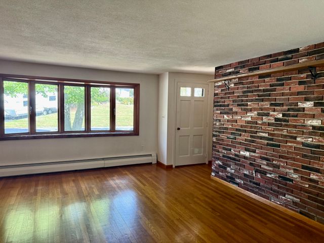 3 Hopewell Street, Taunton, MA 02780