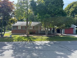 3 Hopewell Street, Taunton, MA 02780