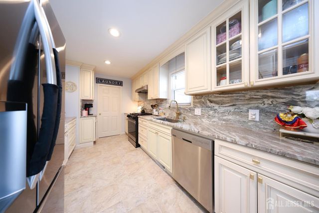 1219 Brandywine Drive, Toms River, NJ 08753