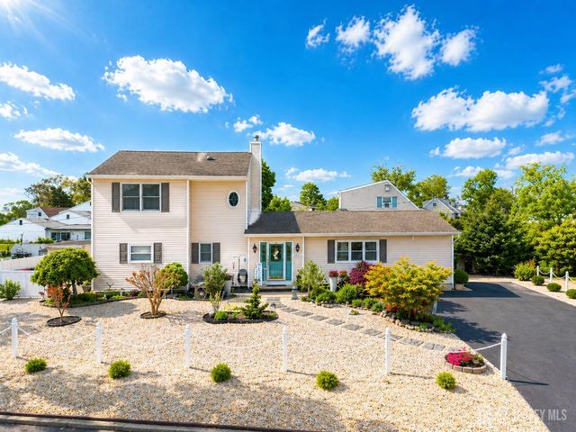 1219 Brandywine Drive, Toms River, NJ 08753