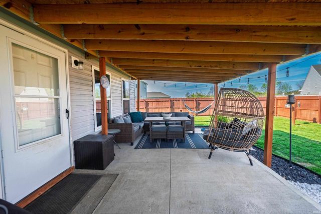 4408 N Emerald Pointe Way, Muncie, IN 47304