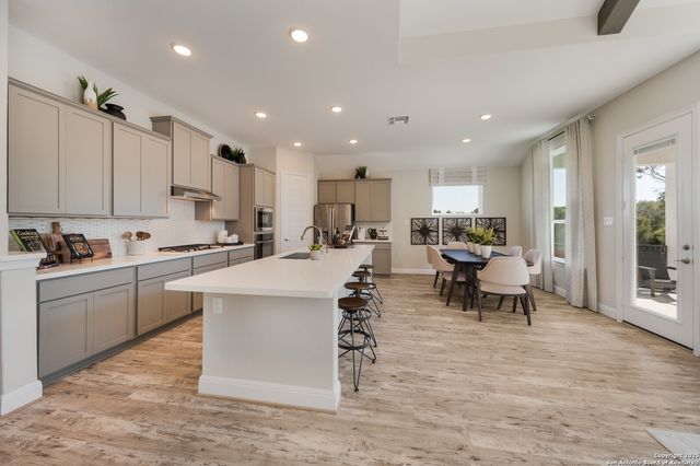 811 Niebla Creek, San Antonio, TX 78263