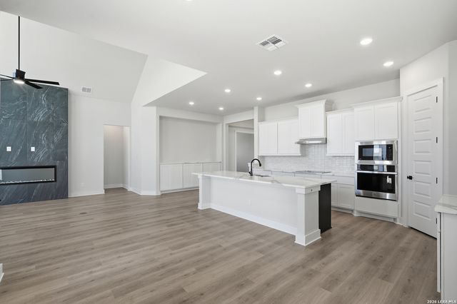 811 Niebla Creek, San Antonio, TX 78263