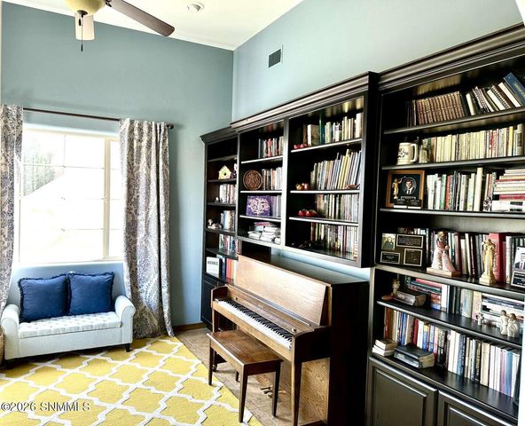 4084 Demos Avenue, Las Cruces, NM 88011