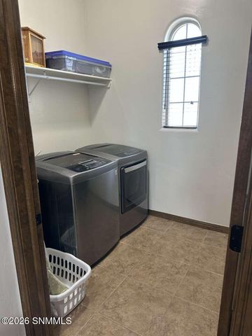 4084 Demos Avenue, Las Cruces, NM 88011