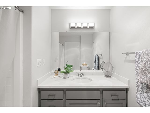 13240 Sw RAPTOR Pl, Tigard, OR 97223