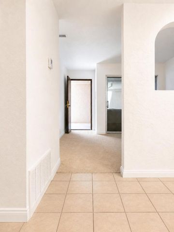 2825 N Los Felices Road 107, Palm Springs, CA 92262