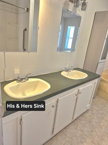 5019 Melanie Lane, Crosby, TX 77532