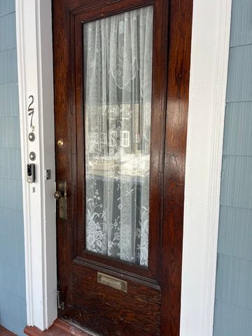 27 Wisconsin Ave 3, Somerville, MA 02145