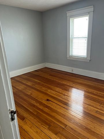 27 Wisconsin Ave 3, Somerville, MA 02145