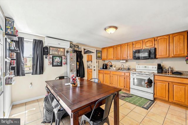 1613 N PHILIP ST, Philadelphia, PA 19122