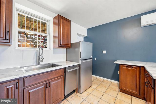 1613 N PHILIP ST, Philadelphia, PA 19122