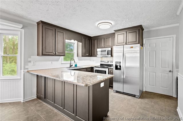 7727 Magma Drive, Fayetteville, NC 28311