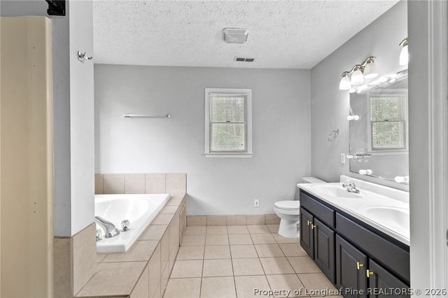 7727 Magma Drive, Fayetteville, NC 28311