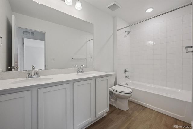 4276 Graywood Drive, Johnstown, CO 80534