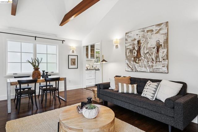 5323 Miles Ave, Oakland, CA 94618