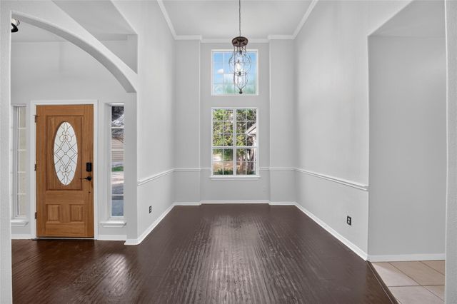 4 Cedarwood CIR, Wimberley, TX 78676