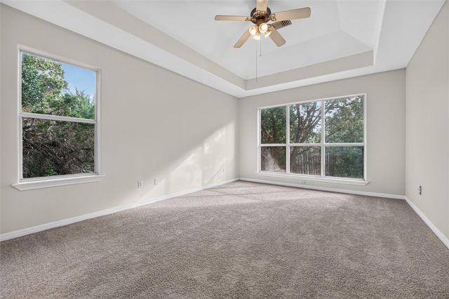 4 Cedarwood CIR, Wimberley, TX 78676