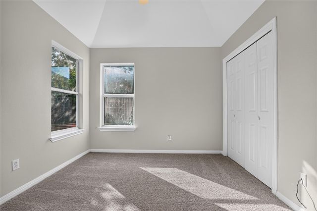 4 Cedarwood CIR, Wimberley, TX 78676