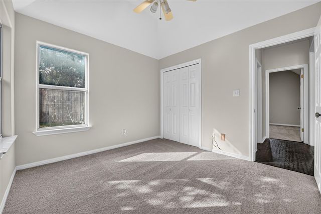 4 Cedarwood CIR, Wimberley, TX 78676