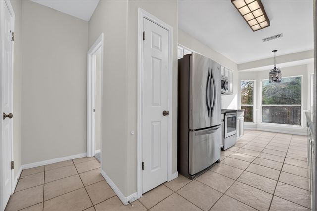 4 Cedarwood CIR, Wimberley, TX 78676