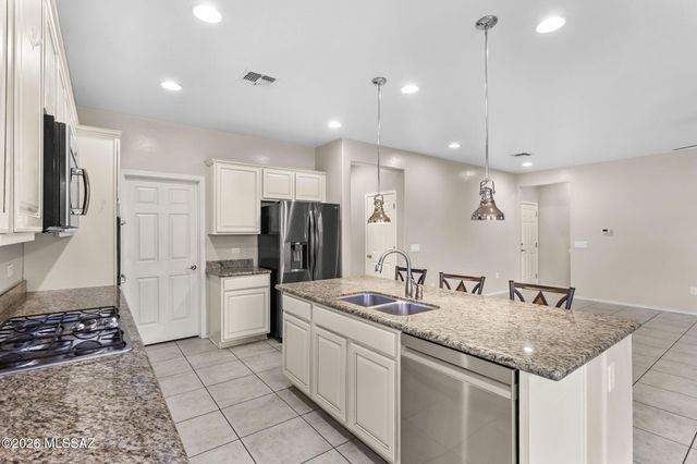 13855 S Camino Borona, Sahuarita, AZ 85629