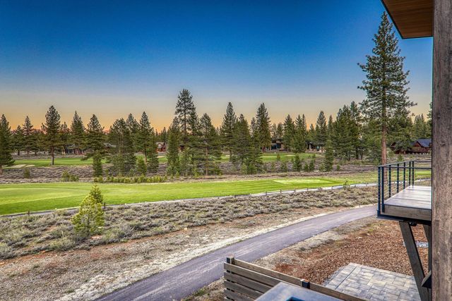 10117 Jakes Way, Truckee, CA 96161