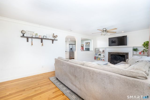 18 Debra Lane, Bristol, CT 06010