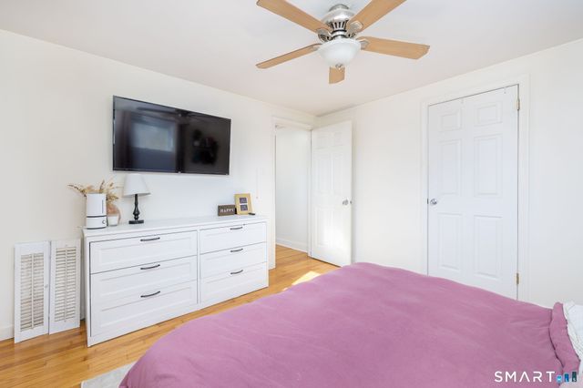 18 Debra Lane, Bristol, CT 06010