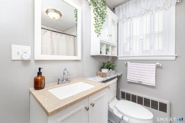 18 Debra Lane, Bristol, CT 06010