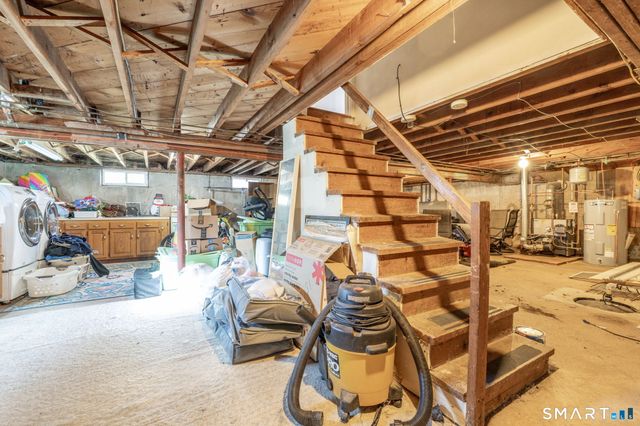 18 Debra Lane, Bristol, CT 06010