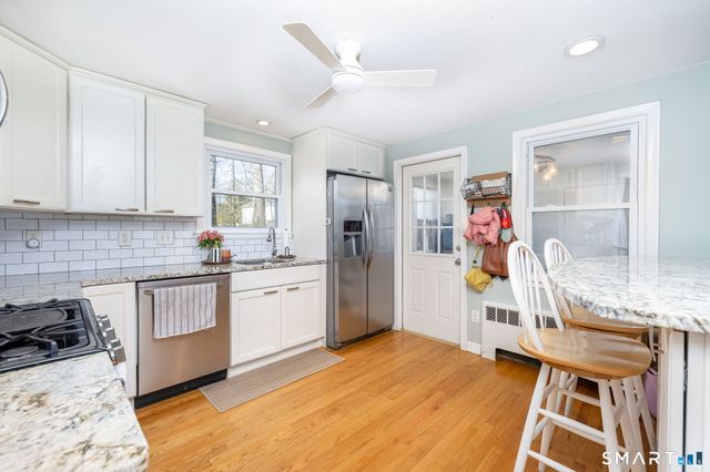 18 Debra Lane, Bristol, CT 06010