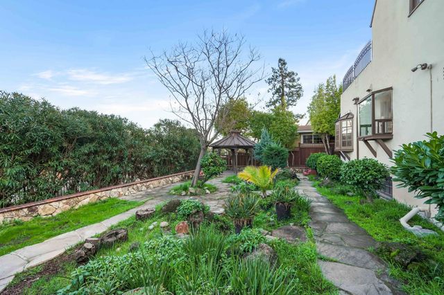 22128 Prospect St, Hayward, CA 94541