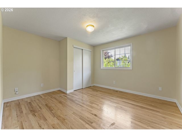 13920 Se BUSH St, Portland, OR 97236