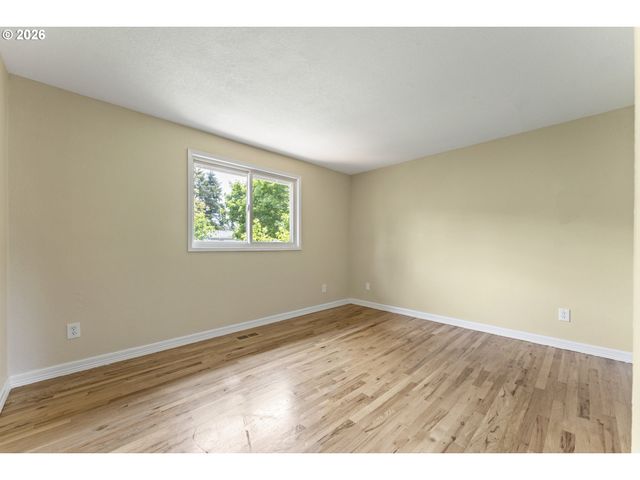 13920 Se BUSH St, Portland, OR 97236