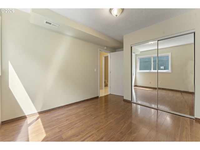 13920 Se BUSH St, Portland, OR 97236